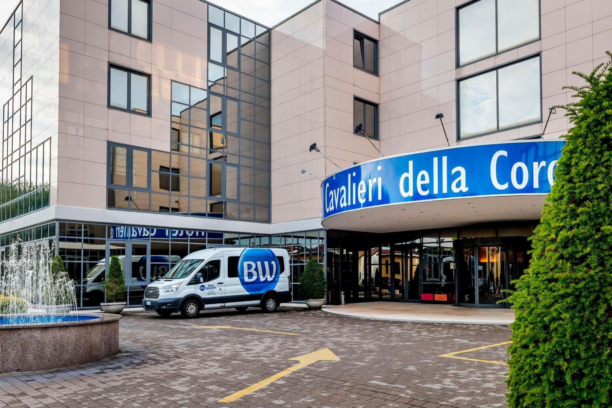 Best Western Cavalieri Della Corona Cardano Al Campo Esterno foto